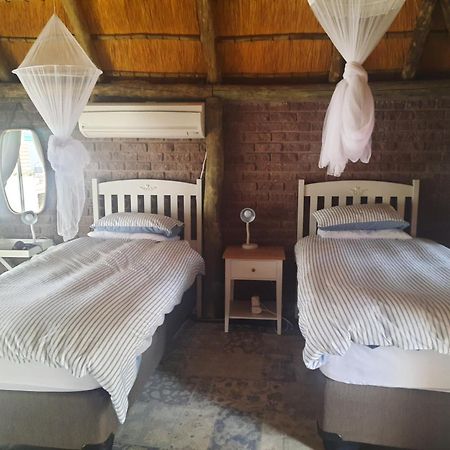 Terra Rouge Guestfarm & Sonstraal Farmhouse Koes Exterior photo